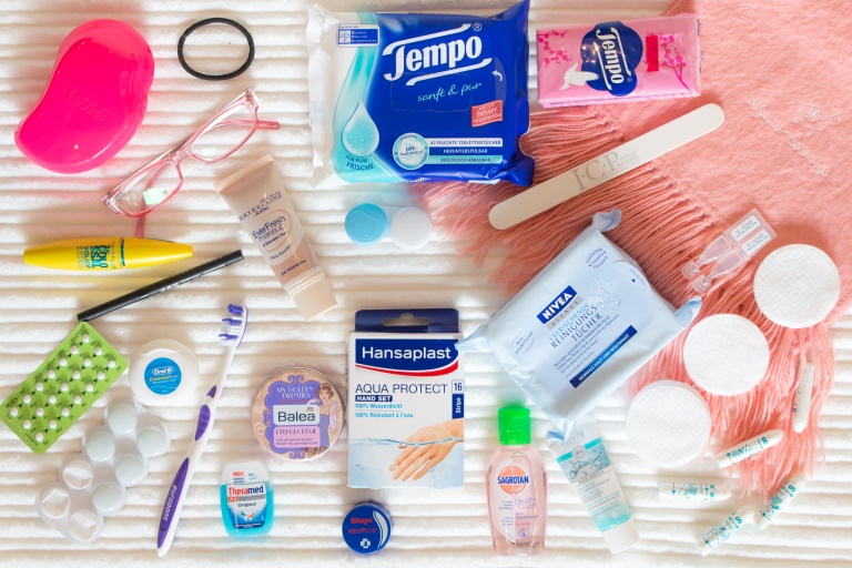 Kosmetikartikel und Hygieneprodukte im Handgepäck