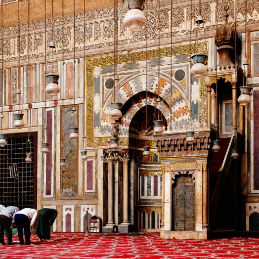 Gebetsbereich in der Sultan-Hasan-Moschee in Kairo; Copyright Juergen Ritterbach